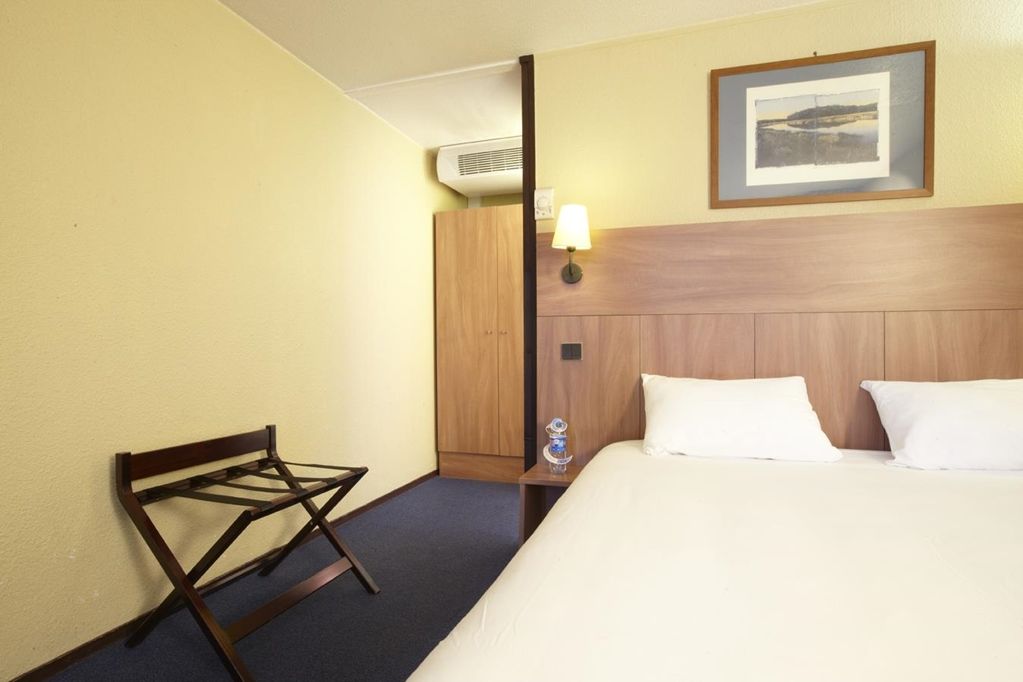 Hotel Kyriad Angers Sud Ponts-de-cé 3*
